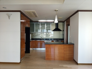 Hangangno 3(sam)-ga Apartment (High-Rise)