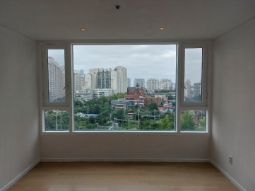 Hangangno 3(sam)-ga Apartment (High-Rise)