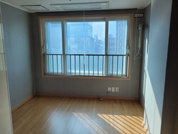 Samjeon-dong Apartment (High-Rise)